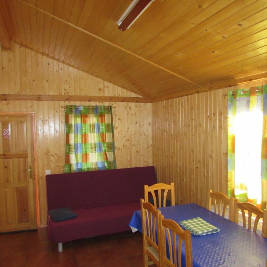 Camping-Bungalows Ciudad De Альбаррасин Экстерьер фото