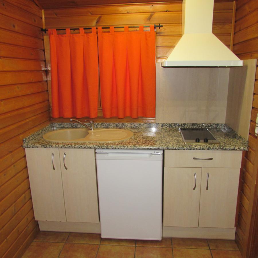 Camping-Bungalows Ciudad De Альбаррасин Экстерьер фото